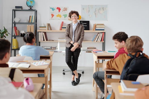 Bienveillance et exigence en éducation Enseignant bienveillant avec ses élèves