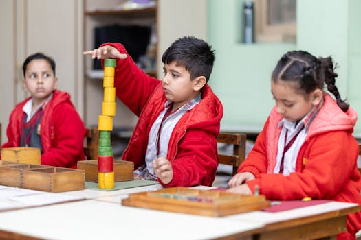 Enseignante avec ses élèves, la relation au cœur du climat scolaire